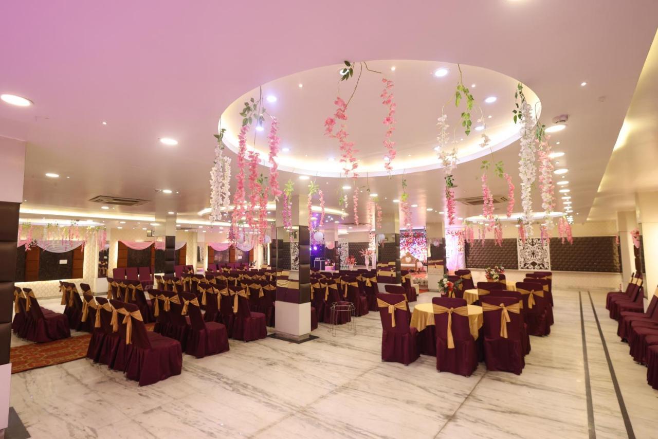 Hotel The Leaf - Gomti Nagar 러크나우 외부 사진