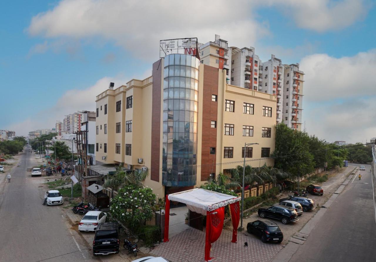 Hotel The Leaf - Gomti Nagar 러크나우 외부 사진