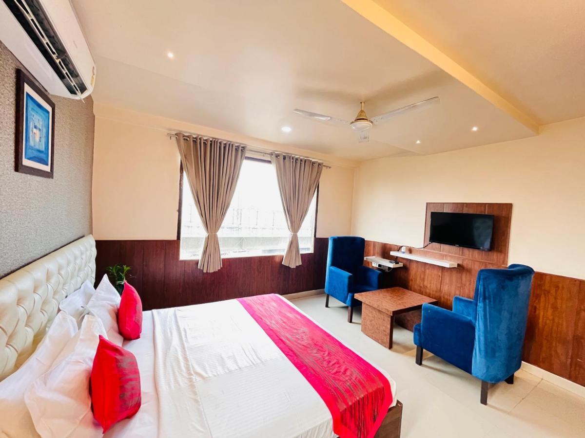 Hotel The Leaf - Gomti Nagar 러크나우 외부 사진