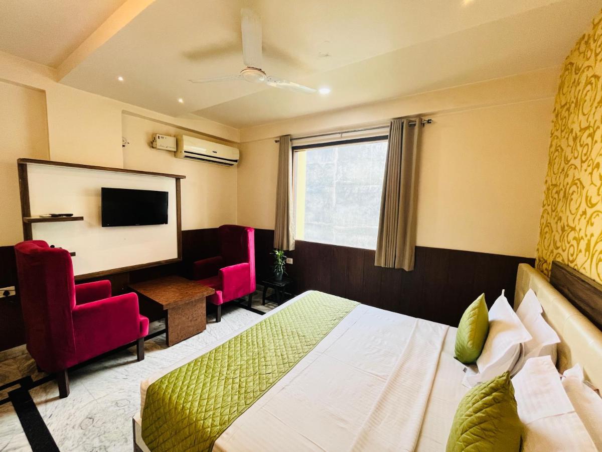 Hotel The Leaf - Gomti Nagar 러크나우 외부 사진
