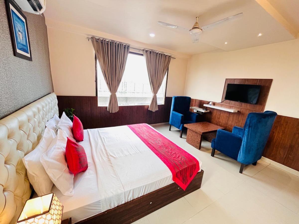 Hotel The Leaf - Gomti Nagar 러크나우 외부 사진