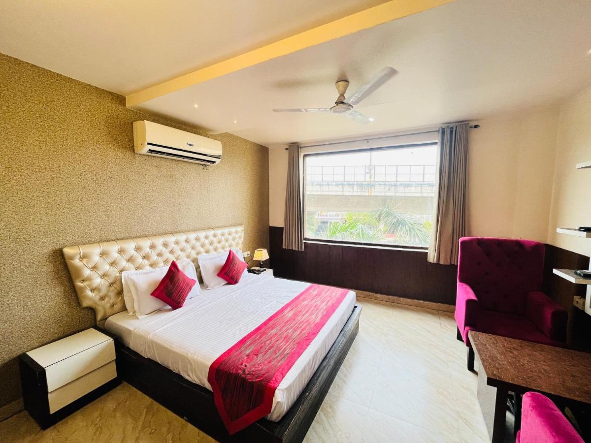 Hotel The Leaf - Gomti Nagar 러크나우 외부 사진